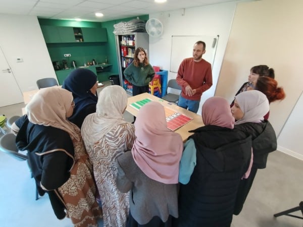 groupe de personnes en atelier de sensibilisation